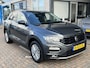 Volkswagen T-Roc 1.0 TSI Style / TREKHAAK/ ADAPTIVE CRUISE/ APP-CONNECT/ PARK.SENSOREN V+A/ NAVI/ DAB/ CLIMA/ 16'' LMV