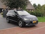 Volkswagen Tiguan Allspace 1.5 TSI Highline Business R 7p. | Panoramadak | Trekhaak | Camera | Sfeerverlichting | Apple Carplay | NL-Auto |