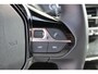 Peugeot e-2008 EV Allure 54 kWh | Fase 3 laden | SOH 95,75% | Nieuw model | Stoelverwarming | Navigatie | Camera | NL auto | 33.500km |