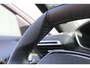 Peugeot e-2008 EV Allure 54 kWh | Fase 3 laden | SOH 95,75% | Nieuw model | Stoelverwarming | Navigatie | Camera | NL auto | 33.500km |