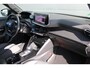 Peugeot e-2008 EV Allure 54 kWh | Fase 3 laden | SOH 95,75% | Nieuw model | Stoelverwarming | Navigatie | Camera | NL auto | 33.500km |