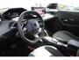 Peugeot e-2008 EV Allure 54 kWh | Fase 3 laden | SOH 95,75% | Nieuw model | Stoelverwarming | Navigatie | Camera | NL auto | 33.500km |