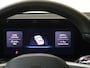Volkswagen T-Roc 1.5 eTSI R-Line | Trekhaak | Achteruitrijcamera | Matrix LED verlichting | Keyless | Adaptieve cruise control | Dodehoekdetectie | Stoel- en stuurwielverwarming | Carplay |