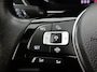 Volkswagen Tiguan 1.5 TSI Comfortline Business 130 PK | R-Line exterieur | Panoramadak | Navigatie | Climate Control | Parkeersensoren | Apple Carplay | Android Auto | 19"Lichtmetalen velgen |