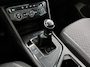Volkswagen Tiguan 1.5 TSI Comfortline Business 130 PK | R-Line exterieur | Panoramadak | Navigatie | Climate Control | Parkeersensoren | Apple Carplay | Android Auto | 19"Lichtmetalen velgen |