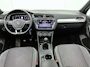 Volkswagen Tiguan 1.5 TSI Comfortline Business 130 PK | R-Line exterieur | Panoramadak | Navigatie | Climate Control | Parkeersensoren | Apple Carplay | Android Auto | 19"Lichtmetalen velgen |