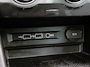 Volkswagen Tiguan 1.5 TSI Comfortline Business 130 PK | R-Line exterieur | Panoramadak | Navigatie | Climate Control | Parkeersensoren | Apple Carplay | Android Auto | 19"Lichtmetalen velgen |