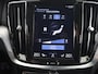 Volvo V60 2.0 T5 Momentum Pro 250pk Automaat | Lederen Bekleding | Achteruitrijcamera | Stoelverwarming |
