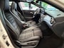 Mercedes-Benz GLA 180 Premium Plus AUT. PANORAMADAK NAVIGATIE CAMERA AIRCO PDC CRUISE KEYLESS-GO STOELVERWARMING