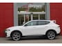 Alfa Romeo Tonale 1.3T 280PK PHEV VELOCE | PANORAMISCH SCHUIF/KANTEL DAK | PREMIUM PACK: LEDEREN BEKLEDING/GEVENTILEERDE VOORSTOELEN/4-VOUDIG ELEKTRISCH VERSTELBARE LENDESTEUN VOORSTOELEN/HOOGGLANS ZWARTE RAAMOMLIJSTING/AMBIENT LIGHTING | TECHNOLOGY PACK: PARKEERWAARSCHUWING VOOR EN ACHTER/ACHTERUITRIJ CAMERA/AUTONOMOUS DRIVING LEVEL 2: ADAPTIVE CRUISE CONTROL/LANE CENTERING ASSIST/TRAFFIC JAM ASSIST/AUTOMATISCH DIMMENDE BUITENSPIEGELS | WINTERPACK: STOELVERWARMING VOOR/STUURVERWARMING/VERWARMBARE RUITENSPROEIERS | HARMAN KARDON SOUND SYSTEM | 20" LICHTMETALEN VELGEN "GRAPHITE GREY" | DRAADLOZE TELEFOONLADER | NAVIGATIE | DRAADLOZE APPLE CARPLAY/ANDROID AUTO | FULL LED MATRIX KOPLAMPEN |