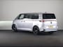 Volkswagen ID. Buzz Pro Bulli Limited Edition 86 kWh LWB 286 pk | 7-persoons | Rondomzicht camera | 21 Inch | Elektr. achterklep | Matrix LED koplampen | Parkeersensoren (Park assist)