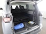 Volkswagen ID. Buzz Pro Bulli Limited Edition 86 kWh LWB 286 pk | 7-persoons | Rondomzicht camera | 21 Inch | Elektr. achterklep | Matrix LED koplampen | Parkeersensoren (Park assist)