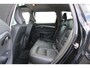 Volvo V70 T4 180PK Automaat Summum | Afn. Trekhaak | Schuif/kanteldak | BLIS | El. Voorstoelen | Adapt. Cruise | El. Achterklep |