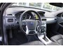 Volvo V70 T4 180PK Automaat Summum | Afn. Trekhaak | Schuif/kanteldak | BLIS | El. Voorstoelen | Adapt. Cruise | El. Achterklep |