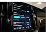Volvo XC60 2.0 T6 Plug-in hybrid AWD Ultra Black Edition R-Design | Panoramadak | Trekhaak | 360 camera | Adaptive+Lane | Harman Kardon | 21inch | Dealer onderhouden Recharge