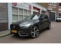Volvo XC60 2.0 T6 Plug-in hybrid AWD Ultra Black Edition R-Design | Panoramadak | Trekhaak | 360 camera | Adaptive+Lane | Harman Kardon | 21inch | Dealer onderhouden Recharge