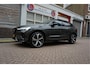 Volvo XC60 2.0 T6 Plug-in hybrid AWD Ultra Black Edition R-Design | Panoramadak | Trekhaak | 360 camera | Adaptive+Lane | Harman Kardon | 21inch | Dealer onderhouden Recharge