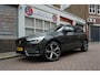 Volvo XC60 2.0 T6 Plug-in hybrid AWD Ultra Black Edition R-Design | Panoramadak | Trekhaak | 360 camera | Adaptive+Lane | Harman Kardon | 21inch | Dealer onderhouden Recharge