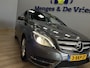 Mercedes-Benz B-klasse 180 Ambition Airco | Panoramadak | Xenon | Trekhaak | Stoelverwarming | Parkeersensoren | Isofix | NAP |