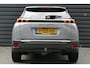 Peugeot 2008 1.2 PURETECH 100PK ALLURE PACK / CAMERA / TREKHAAK / 17"LMV /  NAVI / CLIMA / LED / PDC / BLUETOOTH / CRUISECONTROL / 2E EIGENAAR / SCHITTERENDE STAAT !!