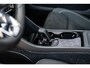 Volvo EX40 Single Motor Extended Range Ultra Black Edition Europa | Google | Long Range | Harman Kardon Audio | 20" Lichtmetalen Velgen | Panoramadak | Getint Glas | Elektrische Stoelverstelling | Nubuck Bekleding | Adaptive Cruise Control | Dodehoekdetectie | 360 Camera | Zitverlenging | Elek. Achterklep | Keyless