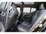 Volvo EX40 Single Motor Extended Range Ultra Black Edition Europa | Google | Long Range | Harman Kardon Audio | 20" Lichtmetalen Velgen | Panoramadak | Getint Glas | Elektrische Stoelverstelling | Nubuck Bekleding | Adaptive Cruise Control | Dodehoekdetectie | 360 Camera | Zitverlenging | Elek. Achterklep | Keyless