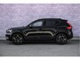 Volvo EX40 Single Motor Extended Range Ultra Black Edition Europa | Google | Long Range | Harman Kardon Audio | 20" Lichtmetalen Velgen | Panoramadak | Getint Glas | Elektrische Stoelverstelling | Nubuck Bekleding | Adaptive Cruise Control | Dodehoekdetectie | 360 Camera | Zitverlenging | Elek. Achterklep | Keyless