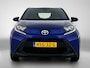 Toyota Aygo X 1.0 VVT-i MT Play | BTW Voertuig | Apple CarPlay/Android Auto | Cruise Control Adaptive | Airco | Achteruitrijcamera | Elektrische Ramen voor | Elektrisch verstelbare buitenspiegels |