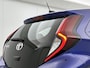 Toyota Aygo X 1.0 VVT-i MT Play | BTW Voertuig | Apple CarPlay/Android Auto | Cruise Control Adaptive | Airco | Achteruitrijcamera | Elektrische Ramen voor | Elektrisch verstelbare buitenspiegels |