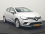 Renault Clio 1.2 TCe Intens 119pk Automaat | Camera | Keyless | Alcantara Sportstoelen Verwarmd | Cruise Control | LED Koplampen | DAB | Navigatie | Park Assist | 16"L.M