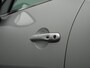 Renault Clio 1.2 TCe Intens 119pk Automaat | Camera | Keyless | Alcantara Sportstoelen Verwarmd | Cruise Control | LED Koplampen | DAB | Navigatie | Park Assist | 16"L.M