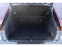 Volvo EX40 Single Motor Extended Range Ultra Black Edition Europa | Google | Long Range | Harman Kardon Audio | 20" Lichtmetalen Velgen | Panoramadak | Getint Glas | Elektrische Stoelverstelling | Nubuck Bekleding | Adaptive Cruise Control | Dodehoekdetectie | 360 Camera | Zitverlenging | Elek. Achterklep | Keyless