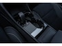 Volvo EX40 Single Motor Extended Range Ultra Black Edition Europa | Google | Long Range | Harman Kardon Audio | 20" Lichtmetalen Velgen | Panoramadak | Getint Glas | Elektrische Stoelverstelling | Nubuck Bekleding | Adaptive Cruise Control | Dodehoekdetectie | 360 Camera | Zitverlenging | Elek. Achterklep | Keyless
