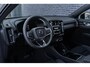 Volvo EX40 Single Motor Extended Range Ultra Black Edition Europa | Google | Long Range | Harman Kardon Audio | 20" Lichtmetalen Velgen | Panoramadak | Getint Glas | Elektrische Stoelverstelling | Nubuck Bekleding | Adaptive Cruise Control | Dodehoekdetectie | 360 Camera | Zitverlenging | Elek. Achterklep | Keyless
