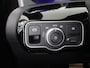 Mercedes-Benz A-klasse 180 Business Solution AMG | Trekhaak | Panoramaschuifdak | AMG Line Plus pakket | 19”AMG-velgen | Head-up display | Dodehoekassistent |