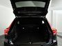Volvo XC40 B4 Plus Dark | Panoramadak | 360° camera | Harman Kardon | Stoel- en stuurverwarming | Trekhaak