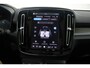 Volvo EC40 Single Motor Extended Range Ultra Europa 82 kWh | Eerste registratie september 2026 | Black Edition | Panoramadak | Semi-elektrische trekhaak | Verwarmbare voorstoelen+stuurwiel | Elektrisch bedienbare voorstoelen | 360 graden camera | Premium Audio by Harman Kardon | Warmtepomp | Adaptieve Cruise Control | 20 inch lichtmetalen velgen