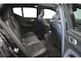 Volvo XC40 1.5 T4 Recharge Inscription 360°Cam R-Design El Trekh +aKlep Pano Stoel+Stuur verwarming