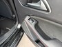 Mercedes-Benz A-klasse 180 AMG Night Edition Plus AUTO./CAMERA/LEDER/CRUISE/CLIMA