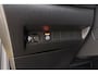 Peugeot 208 1.2 PureTech Allure 100pk | Climate Control | Camera | Apple Carplay - Android Auto | Stoelverwarming | Cruise Control | Parkeersensoren | DAB