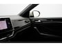 Volkswagen T-Roc 1.0 TSI R-Line Dealeronderh. / Stoelverwarming / Smartphone Integratie / Parkeerhulp voor- en achter / DAB+