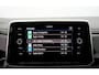 Volkswagen T-Roc 1.0 TSI R-Line Dealeronderh. / Stoelverwarming / Smartphone Integratie / Parkeerhulp voor- en achter / DAB+