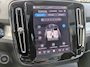 Volvo XC40 B4 211PK Plus Dark | BLIS | Trekhaak | 360 | H&K | Pano | Carplay | Elektr. Stoelen | ACC | Stoel/Stuur verwarming |