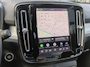 Volvo XC40 B4 211PK Plus Dark | BLIS | Trekhaak | 360 | H&K | Pano | Carplay | Elektr. Stoelen | ACC | Stoel/Stuur verwarming |