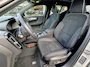 Volvo XC40 B4 211PK Plus Dark | BLIS | Trekhaak | 360 | H&K | Pano | Carplay | Elektr. Stoelen | ACC | Stoel/Stuur verwarming |