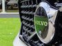 Volvo XC40 B4 211PK Plus Dark | BLIS | Trekhaak | 360 | H&K | Pano | Carplay | Elektr. Stoelen | ACC | Stoel/Stuur verwarming |