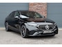 Mercedes-Benz E-klasse AMG 53 4MATIC+ Premium | 612pk | Hyperscreen | Achterasbesturing | Distronic+ | Burmester | HUD | Digital Light | Stoelventilatie | Surround Camera | Keyless Go | Soft-Close | Dynamic Plus-pakket |