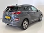 Hyundai Kona Electric EV Premium 64 kWh / HUD / Camera / 2e eig. / NL-auto