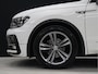 Volkswagen Tiguan 1.4 TSI ACT Comfortline Business R Line [SCHUIFKANTELDAK, APPLE CARPLAY, ANDROID, STOELVERWARMING, ADAPTIVE CRUISE CONTROL, DIGITAL DASH, CAMERA, PDC V+A, ELEKTRISCHE ACHTERKLEP, CLIMATE CONTROL, LED, BLUETOOTH, NIEUWSTAAT]