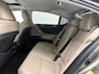 Lexus ES 300h Executive Line | Schuif/Kantel Dak | Blind Spot m Stoel+stuurverwarming | Stoelventilatie | Premium Navigatiesysteem | Memory Seats |